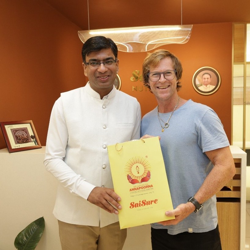 2indya's tweet image. What a delight it was to host you, dear Jonty! Looking forward to your next visit.