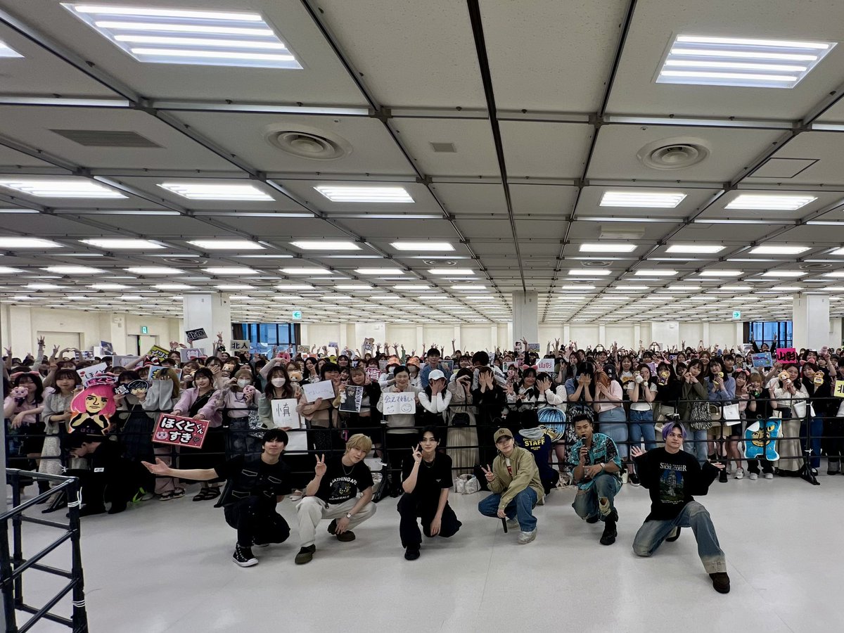therampagefext's tweet photo. #CyberHelix
#ReleaseFanMeeting
@東京流通センター

本日もたくさんのRAVERSに
お越し頂きありがとうございました☺️✨

どこかの会場でまたお会いしましょう❤️‍🔥⚡︎

🎧https://t.co/VhLRzMLMqz
🧬https://t.co/X9LjdH04ZJ

#THERAMPAGE
#想像を超えアップデートしていく最高到達点 https://t.co/lMja8TUVcw