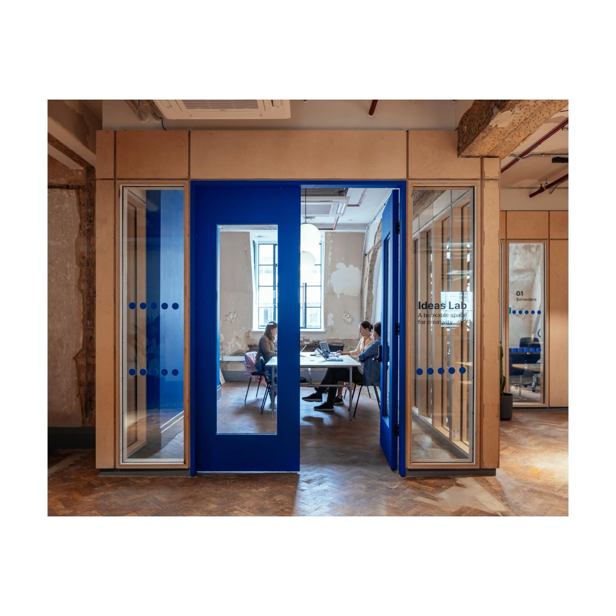Reduce, reuse, recycle. U-Build completed a project at County Hall & moved office partitions from the 3rd floor to the 5th floor, successfully reusing most of the previous modular components. Well done U-Build 👏

#wearebluepatch #netzerojourney #commercialbuilding