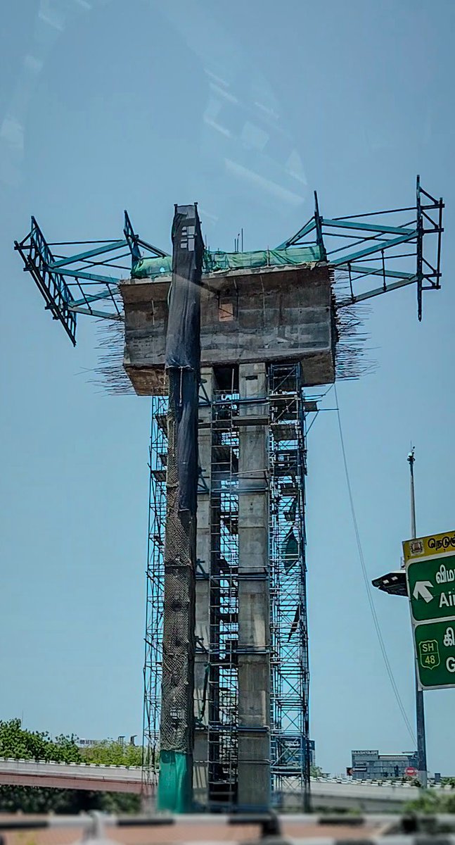 🚇🚨Chennai Metro Line 5 Update : Work for the balanced cantilever on the prime pillar at the Kathipara loop has started🥳

From what it looks, they have added something like a gantry on both sides.May be precast pieces will be assembled at the site instead of in-situ casting 😊…
