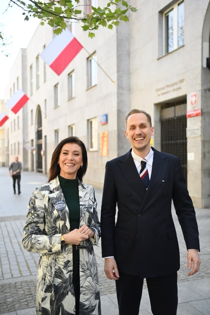 Konfederacja mówi jasno: ✅ TAK dla ZŁOTÓWKI ✅ TAK dla GOTÓWKI #ChcemyŻyćNormalnie ‼️