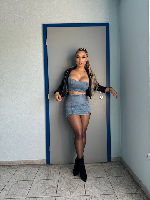 🦋🦋🦋 https://t.co/2sWHt597ls<a href="/tag/novaprofilovafotka"class="tags"><span>#novaprofilovafotka</span></a>