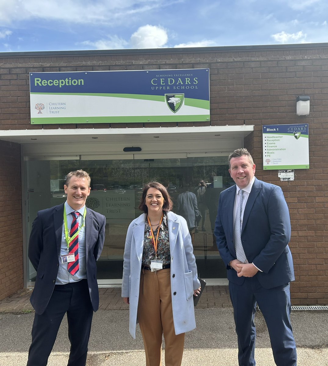 Adrian & Lorraine had a lovely visit for different reasons to @Cedars_Upper this morning. Lovely to bump into @MrsPHT & be able to listen to the huge improvements @QueensburyAcad . Local collaboration 👍. @mjpGibbs @F_MLeah @PMStock11 @LorraineHughe20
