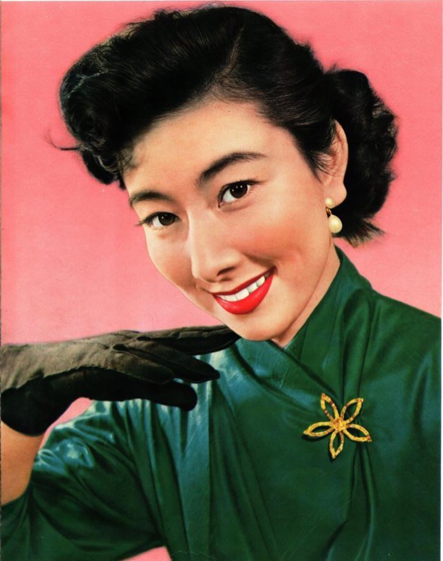 Yoshiko Yamaguchi (山口淑子) & Fujiko Yamamoto (山本富士子) scanned from Eiga Joho April 1954 issue