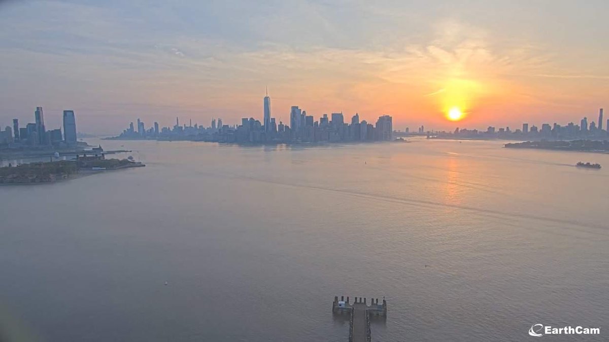 Good morning! Ready for a warm day? We are still forecasting highs to reach the low/mid-80s across most of the area, while eastern sections of Long Island and SE CT are expected to reach the mid/upper-70s this afternoon. Today will be the warmest day of the week. @EarthCam