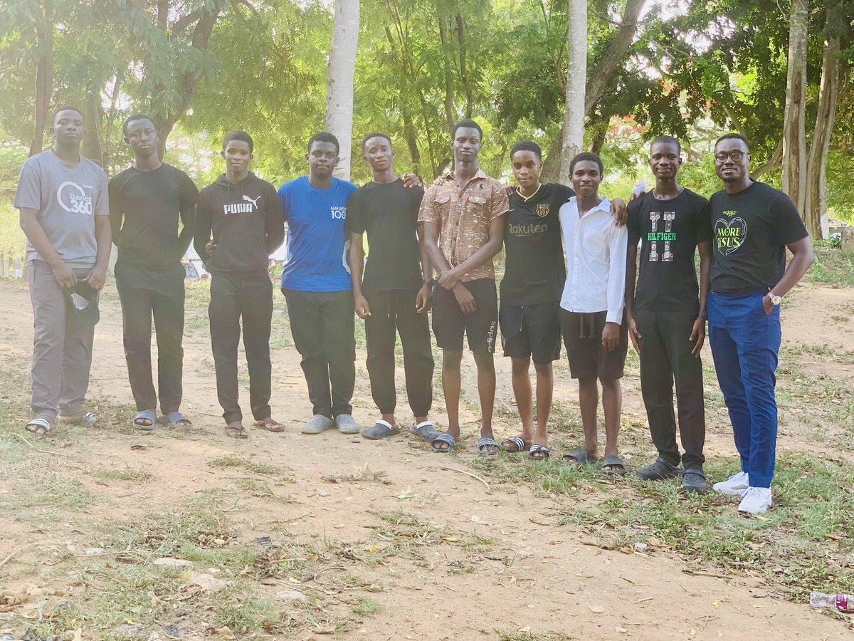 [4]

Additionally, meeting with the @NSMQGhana Quiz team was a highlight of the day. I had the opportunity to delve into deep discussions, share insights, and offer motivation to these brilliant young minds who cannot wait to defeat my Alma mata PRESEC,Legon in this years NSMQ.