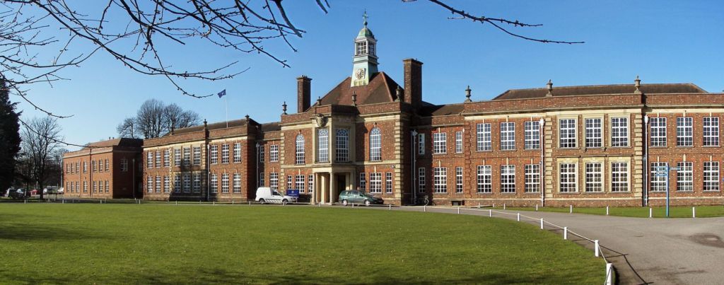 Headington School in Oxfordshire have a vacancy for an Admissions Coordinator @HeadingtonSch More info: buff.ly/44oHEP1