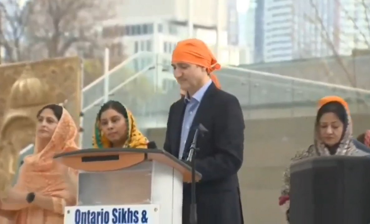 #India summoned the Canadian Deputy High Commissioner to lodge protest against the Khalistani solgans raised at the event attended by Justin Trudeua today.