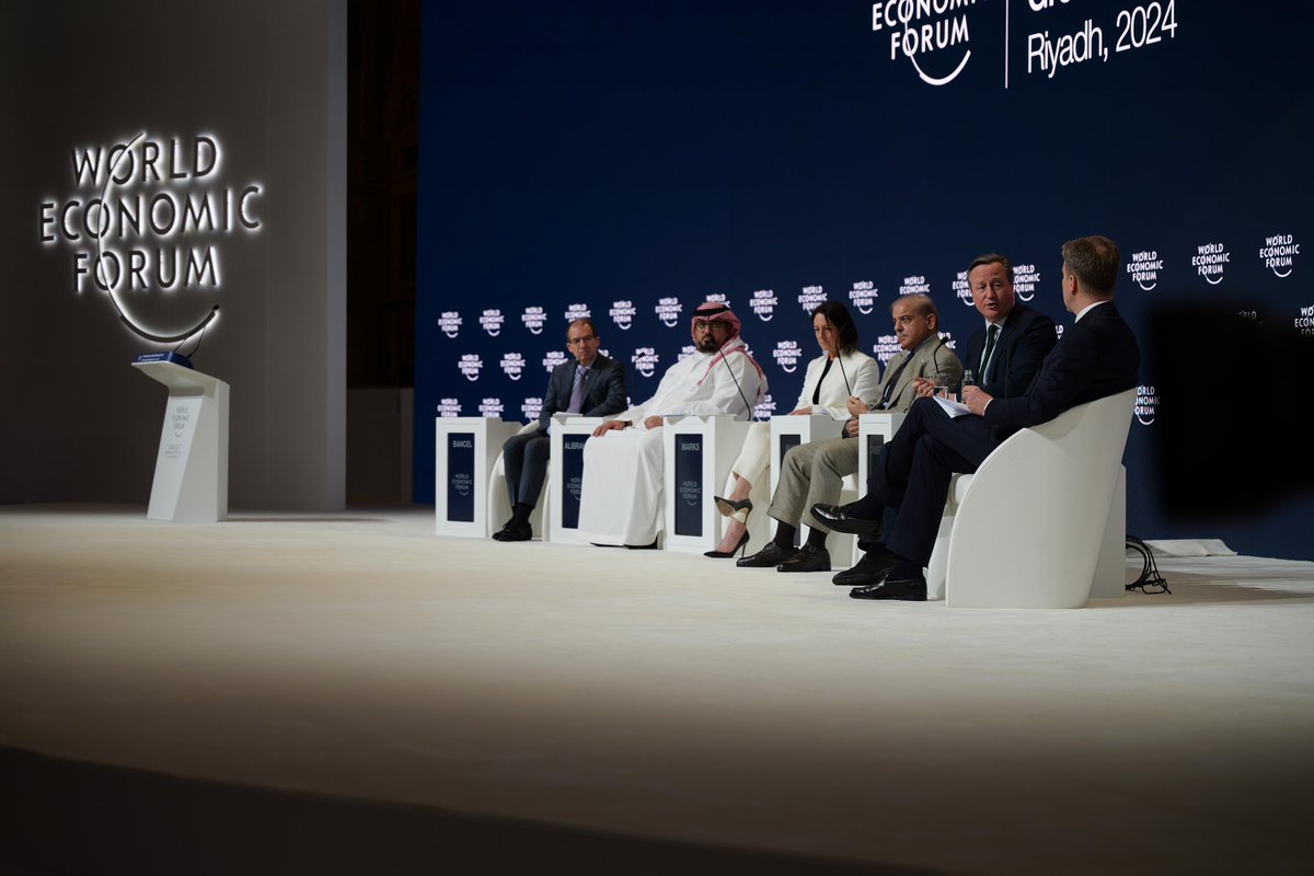 I’m at the @wef to back UK security and prosperity, make progress on getting aid into Gaza and continue building towards a permanent, sustainable ceasefire. The UK and Saudi Arabia are working together to tackle these issues and other priorities like energy and climate change.