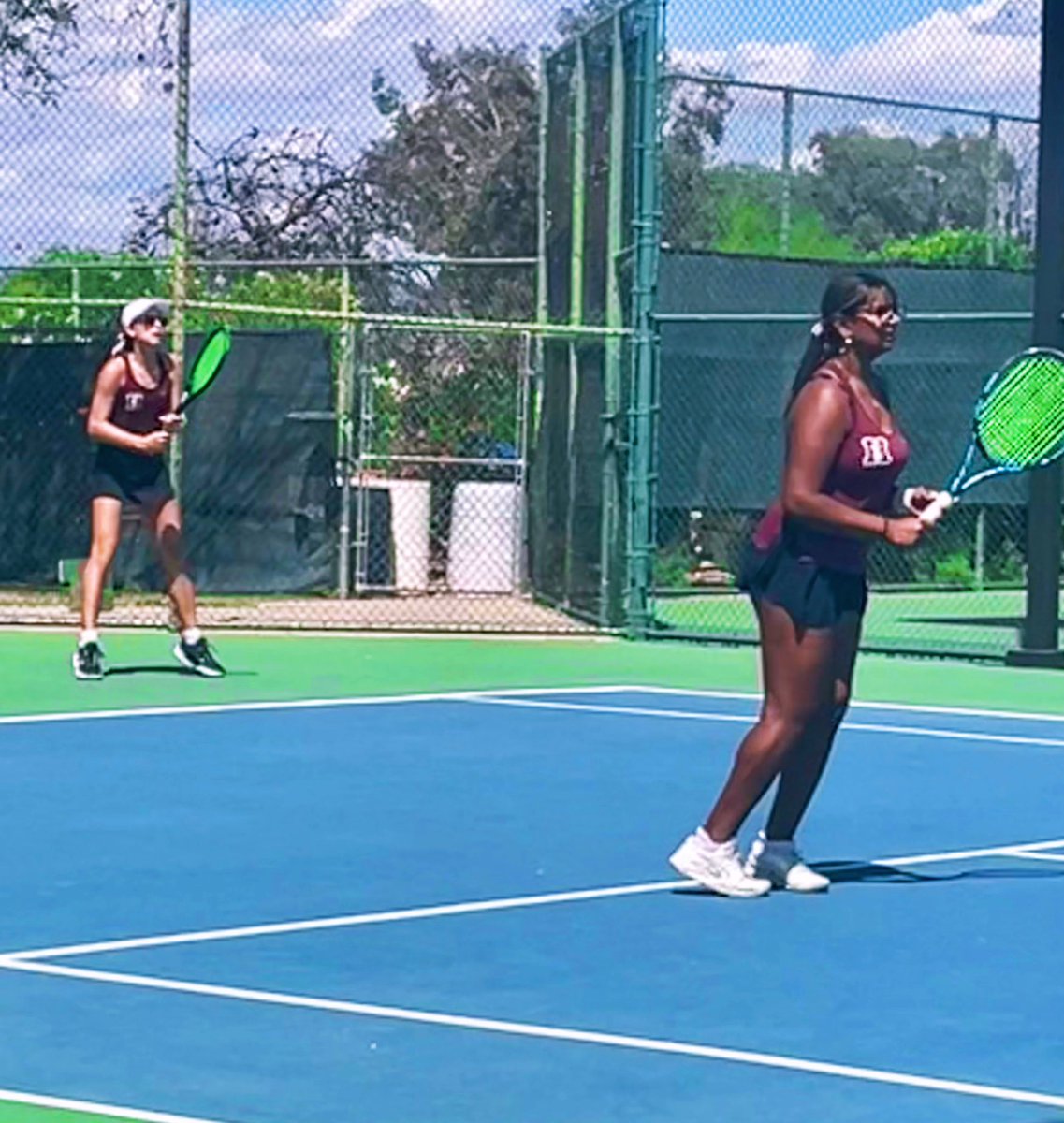 Congratulations to these two FABULOUS freshman for advancing to the semifinals in doubles in the 2024 state tournament. The future is bright! 🎾🔥💪 #HuskyProud #Girls #Tennis #Doubles #State #LetsGo #Freshmen #Hamilton #WoofWoof