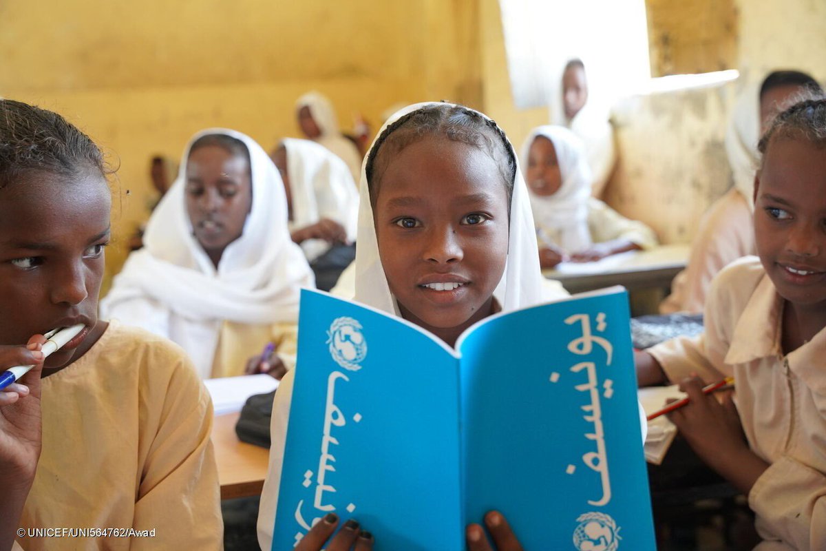 Delighted to see schools in Red Sea State reopened! 

UNICEF is providing education materials, school grants, teacher support package, training & school tents

#Sudan needs a ceasefire NOW for all schools to reopen & children to be able again to safely play & learn

#LetMeLearn