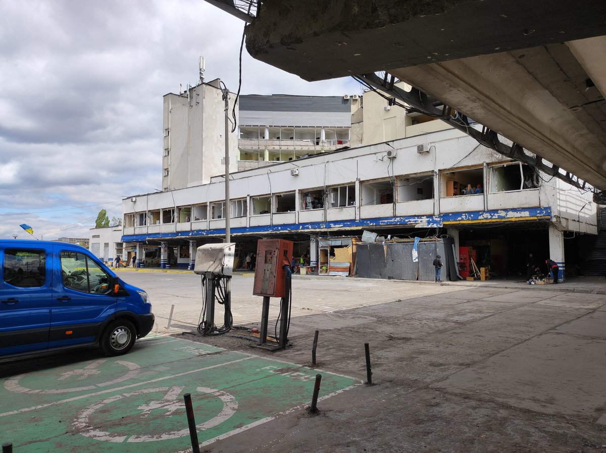 UNHumanRightsUA's tweet photo. Recent attacks on railway facilities across Ukraine killed at least 11 civilians &amp; wounded dozens. “These attacks have caused civilian deaths, &amp; they also jeopardize essential services such as power generation &amp; rail transport," said the head of Mission.👇https://t.co/9V2PPuNu6z https://t.co/OZI81c9vBq