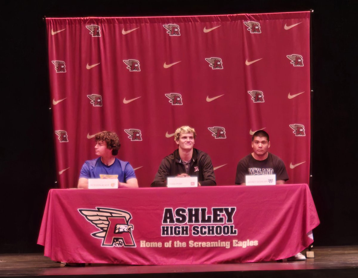 CoastalPreps's tweet image. Congrats to the 12 student athletes from @AshleyAthletics who signed today to play at the next level!