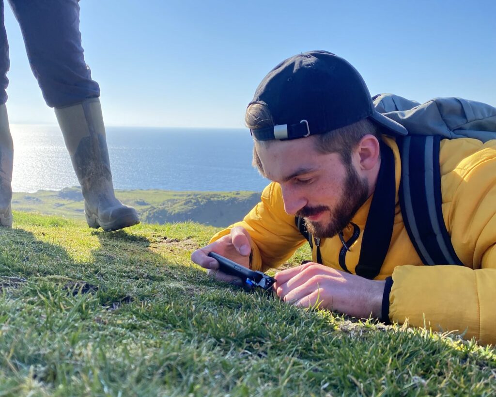 TONIGHT!📢 Love plants and want to take better pics of them?📸🌼 📆 Join us and @LeifBersweden on 29 April, 7-8pm, for an Online Talk: Plant Paparazzi – Botanical Photography for Beginners Become a member to book your space now. 👉 bit.ly/4awkwjI