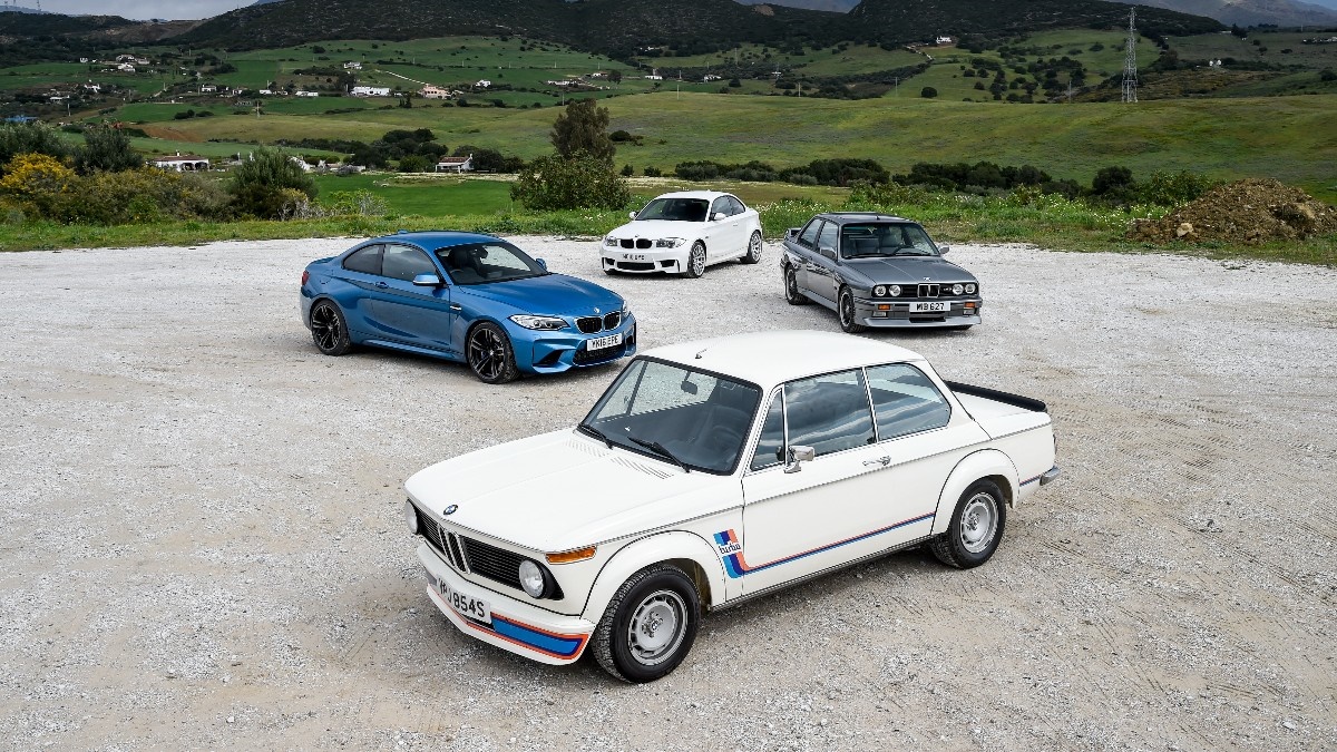You like a roadtrip, do you? Here’s one to remember…

@BMW_UK

#BMWClassic #BMW #classiccars