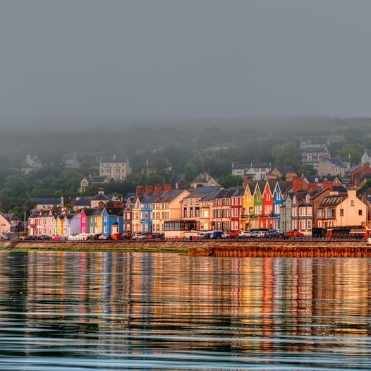 Il bellissimo lungomare di Whitehead, nella contea di Antrim, ospita una serie di case colorate.
Anche in una giornata di nebbia, la vivacità traspare!

📍Whitehead, Contea di Antrim
📸@social_stephen

#IrlandaDrittoAlCuore #Wonderlust #Irlanda #Travelphotography #Outdoor #Antrim