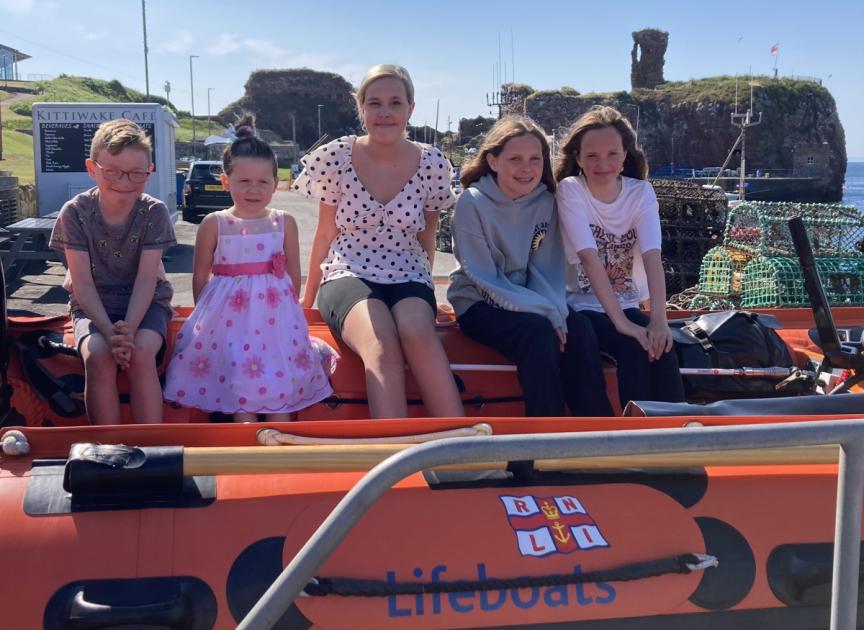 A LIFEBOAT queen will be crowned in Dunbar on July 20. dlvr.it/T69dP3 👇 Full story