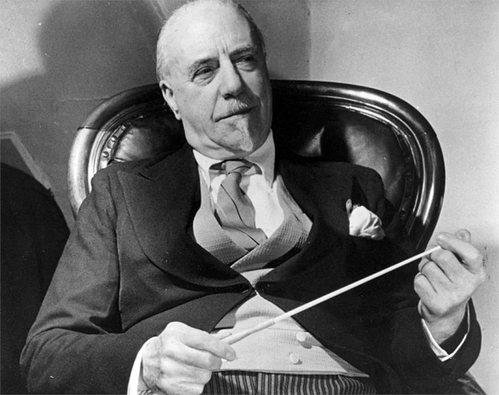 145 years ago today, the British conductor and impresario Thomas Beecham was born in St. Helens, a suburb of Liverpool. The son of a wealthy pharmaceutical manufacturer, he was the first English conductor to establish an international reputation.