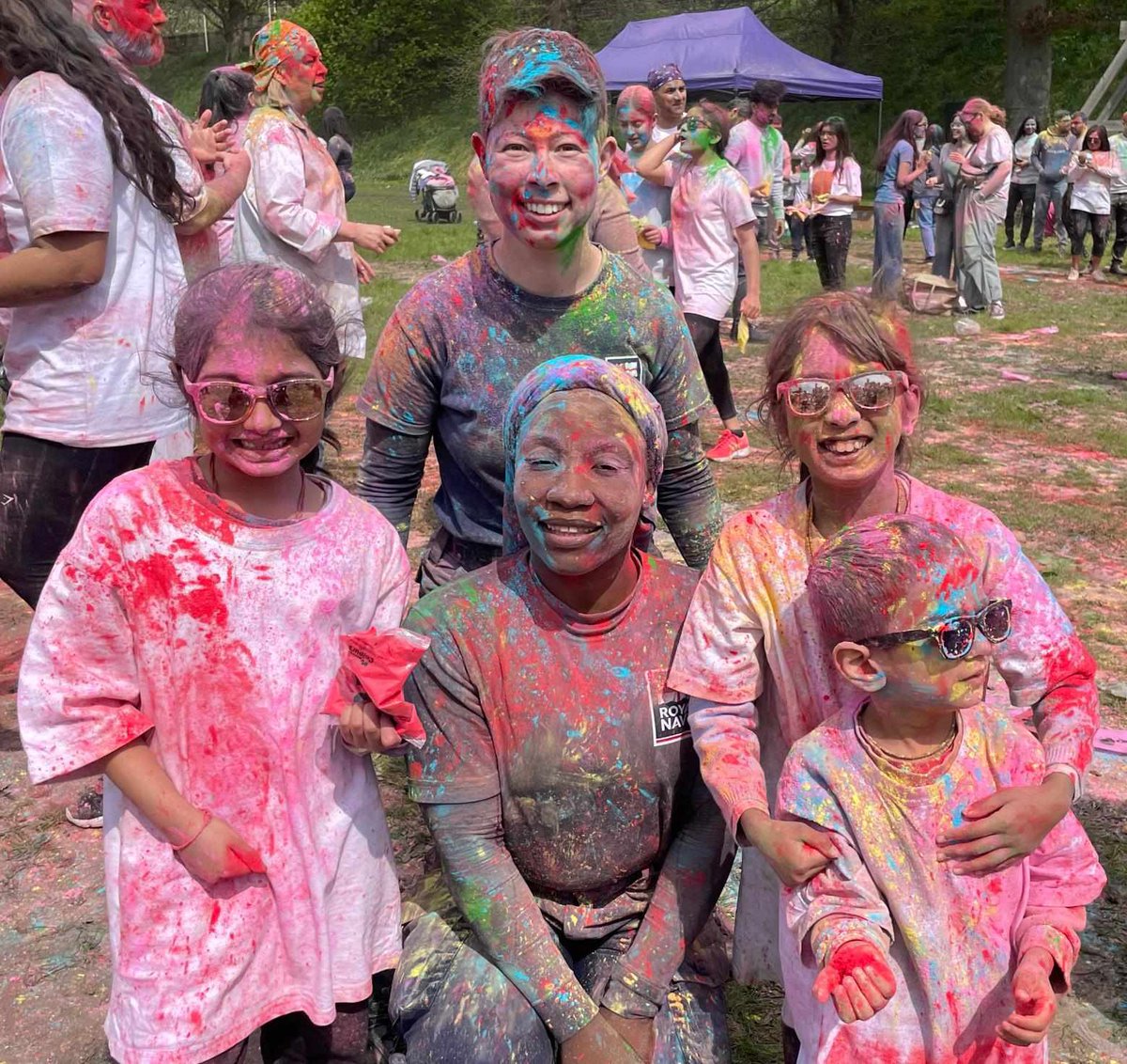 Spring had sprung in #Cardiff as #RNAttract Central celebrated Holi with friends. Much colour, laughter, chaos and fun - Happy #Holi!
@RAdmJudeTerry @BrigjkFraser @DefenceHindu @HCIWales