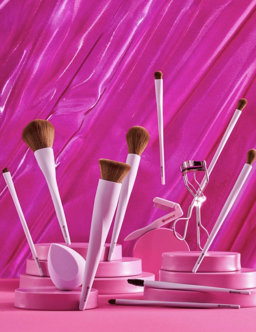 essence cosmetics UK tweet media