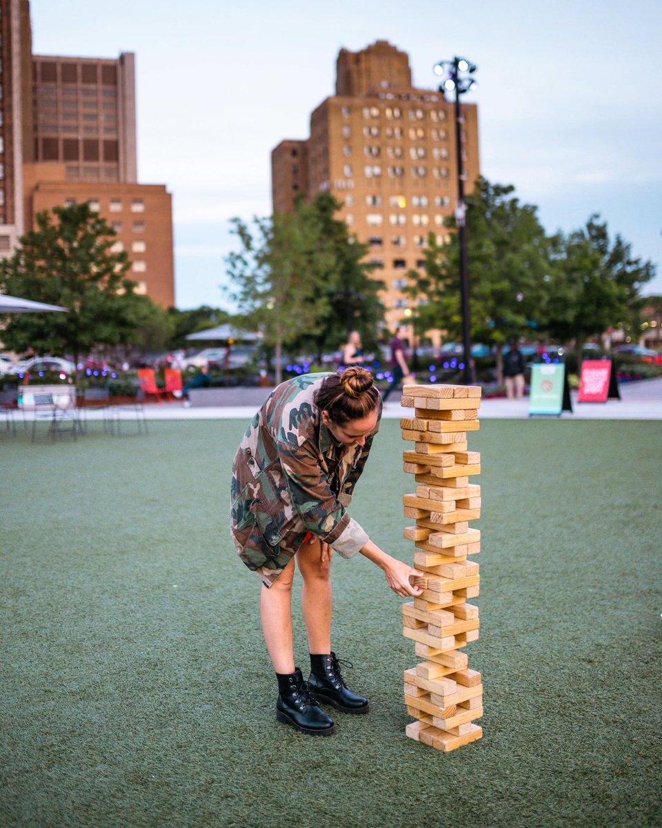 How would you caption this photo? 📸🤔 Tell us in the comments!

#BeaconParkDetroit #DTE #DowntownDetroit #DetroitMI @DowntownDet