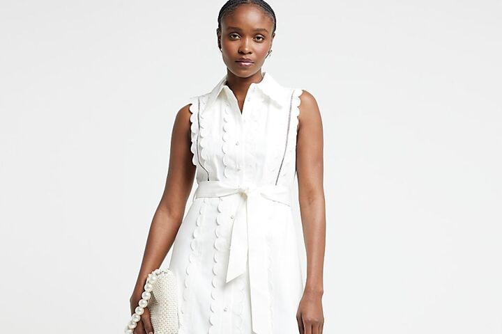 River Island's new scalloped detail shirt dress is figure-flattering and perfect for summer *affiliates ok.co.uk/lifestyle/fash…