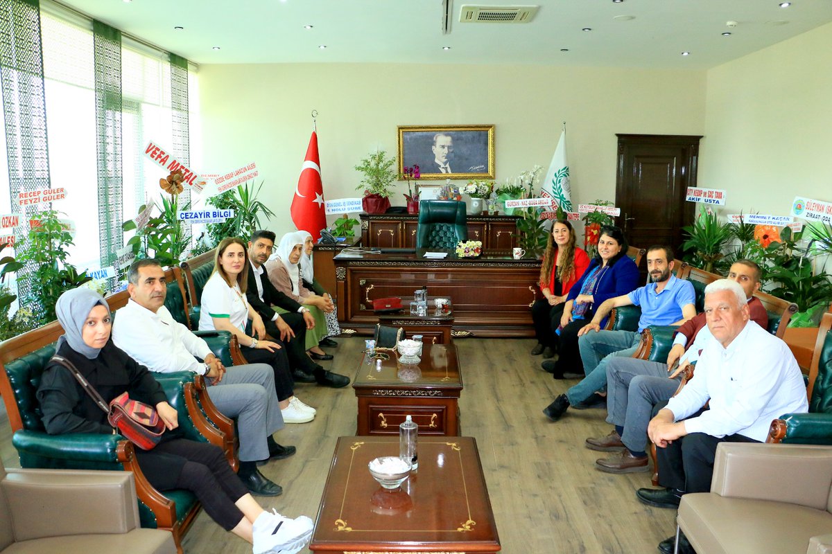 📌Deva partisi olarak Diyarbakır Yenişehir Belediye Başkanlığını ziyaret ettik. Yenişehir Belediye Başkanımızı ve Meclis üyelerimizi tebrik ediyor, başarılar diliyorum. Ser xêrê be.. @SAFYEAKDA @remzikaymakk @alibabacan @devapartisi