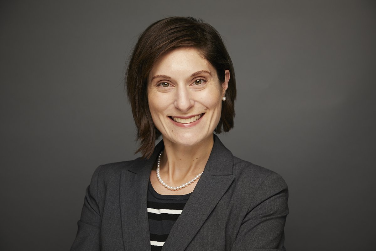 Congratulations to Dr. Tracey Ledoux on winning a UH Teaching Excellence Award for 2024. The award recognizes exceptional tenured or tenure-track professors who have demonstrated excellence in teaching.