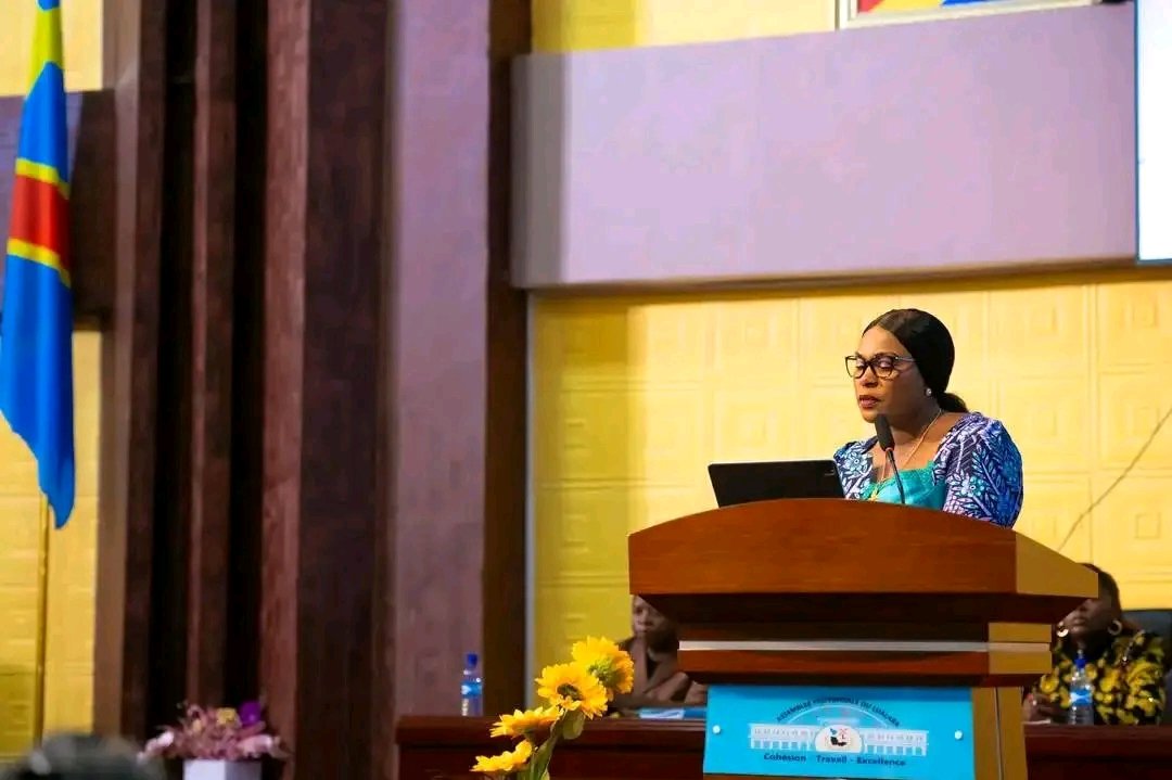 AkymKamanda's tweet photo. #𝐑𝐃𝐂🇨🇩 : 𝐌𝐦𝐞 𝐅𝐈𝐅𝐈 𝐌𝐀𝐒𝐔𝐊𝐀 𝐞𝐬𝐭 𝐞́𝐥𝐮𝐞 :

1. 𝐃𝐞́𝐩𝐮𝐭𝐞́𝐞 𝐏𝐫𝐨𝐯𝐢𝐧𝐜𝐢𝐚𝐥𝐞
2. 𝐃𝐞́𝐩𝐮𝐭𝐞́𝐞 𝐍𝐚𝐭𝐢𝐨𝐧𝐚𝐥𝐞 
3. 𝐒𝐞́𝐧𝐚𝐭𝐫𝐢𝐜𝐞 
4. 𝐆𝐨𝐮𝐯𝐞𝐫𝐧𝐞𝐮𝐫𝐞 𝐝𝐮 𝐋𝐮𝐚𝐥𝐚𝐛𝐚 https://t.co/SPgEOqEo5P