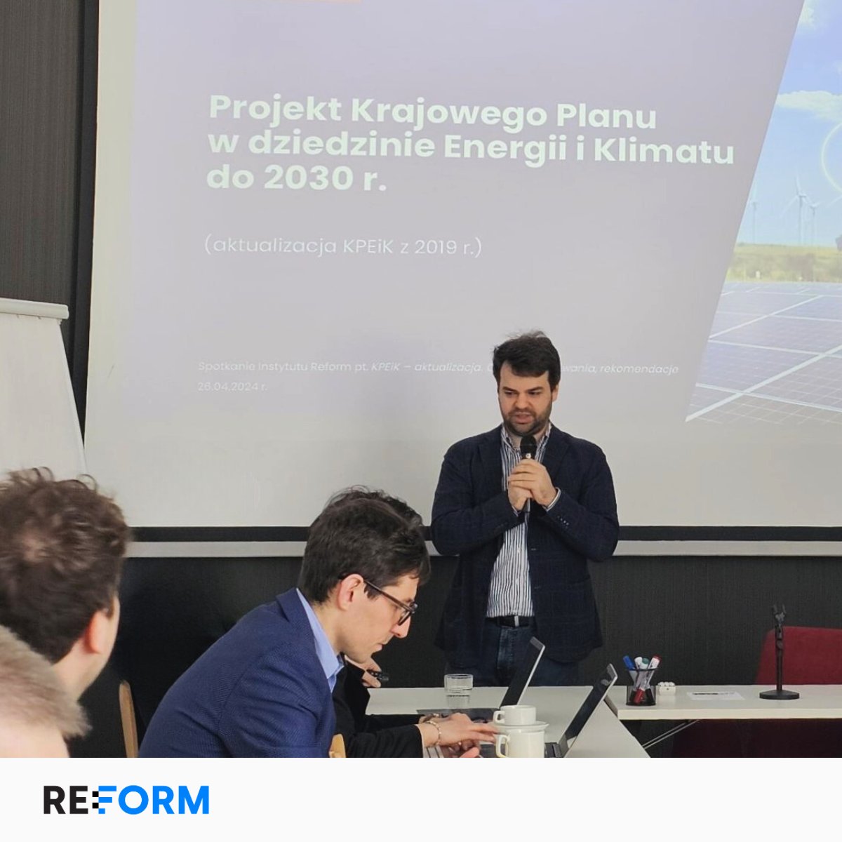 ireform_eu's tweet image. Za nami 1. spotkanie wokół Krajowego Planu Energii i Klimatu. Nasze warsztaty przyciągnęły ok. 50 os., które pracowały nad rekomendacjami w 3 obszarach: #elektryfikacja i #OZE, #transformacja przemysłu i społeczne skutki transformacji.👉Już niedługo kolejne wydarzenia o #KPEiK!