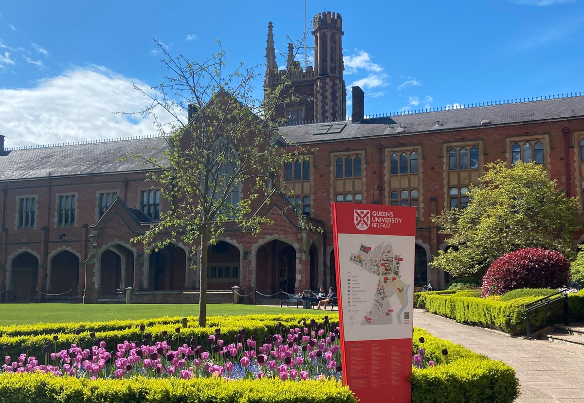 🚨 We're hiring! 🚨 The School of @HAPPatQUB is looking for a Lecturer in Comparative Politics and a Lecturer in Irish Politics. The closing date for applications is 6 May. Details here hrwebapp.qub.ac.uk/tlive_webrecru… and here hrwebapp.qub.ac.uk/tlive_webrecru…