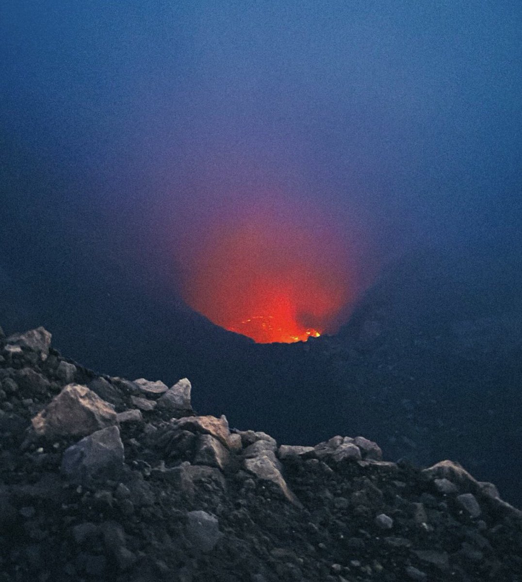 Alex Fonseca, hizo esta foto al volcán Telica 🌋🇳🇮🤎 #Nicaragua