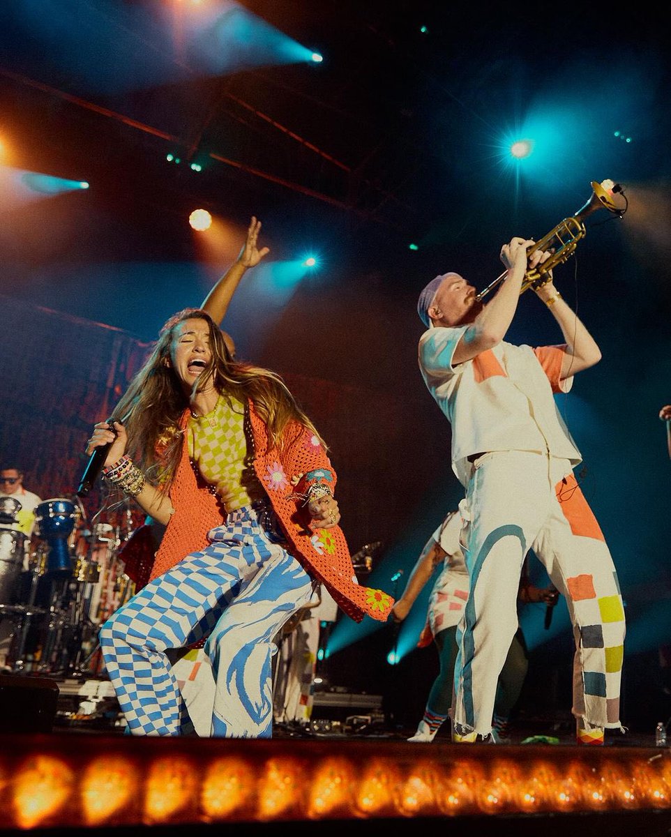 Big love to @JonBatiste for always lighting us up with his contagious joy and exuberance for life!! I am honored to call him “friend” and cannot say enough about the goodness he brings into this world.🤟🏼