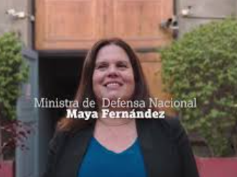 SebastianRochaZ's tweet photo. Alguien ha escuchado la voz de la Ministra de Defensa, @Mayafernandeza, en mas de dos años de gestión ?

Una Ministra totalmente ausente, sin ningún protagonismo ante las tragedias nacionales.

No sabe, no contesta.

Seguramente solo preocupada de propagar socialismo en las FFAA https://t.co/Boj4Y4MEAn