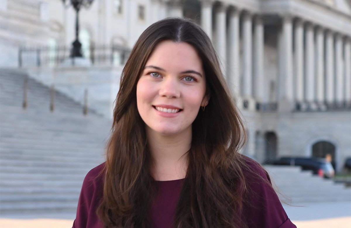 Maddy Keyes, a senior from the @GaylordCollege, has been chosen as a Pulitzer Center Reporting Fellow to explore the ecological grief caused by climate change for the Inuit in Greenland.

#LeadOn, Maddy! ☝️

Read more: link.ou.edu/44lSS6X