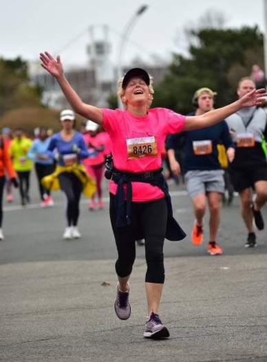 On May 5, Wendy R. will be running the #TorontoMarathon2024 #halfmarathon to support the #CanadianLungAssociation. Help Wendy to reach her $5,000 goal. Help those affected by #lungdisease to breathe easier. ow.ly/3AYP50Rj6bs #runningforlunghealth