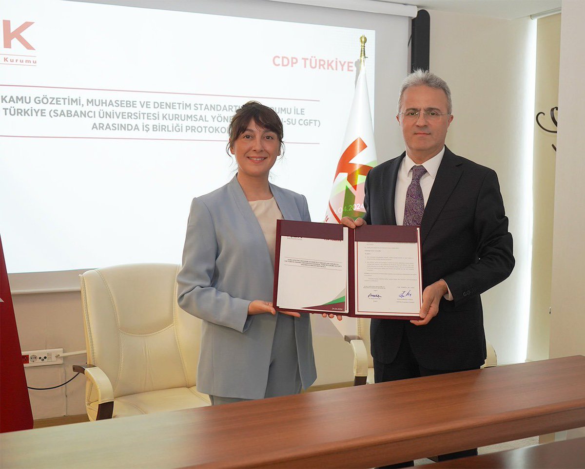 Kamu Gözetimi, Muhasebe ve Denetim Standartları Kurumu ile CDP Türkiye ( Sabancı Üniversitesi Kurumsal Yönetim Forumu-SU CGFT) arasında iş birliği protokolü imzalanmıştır.