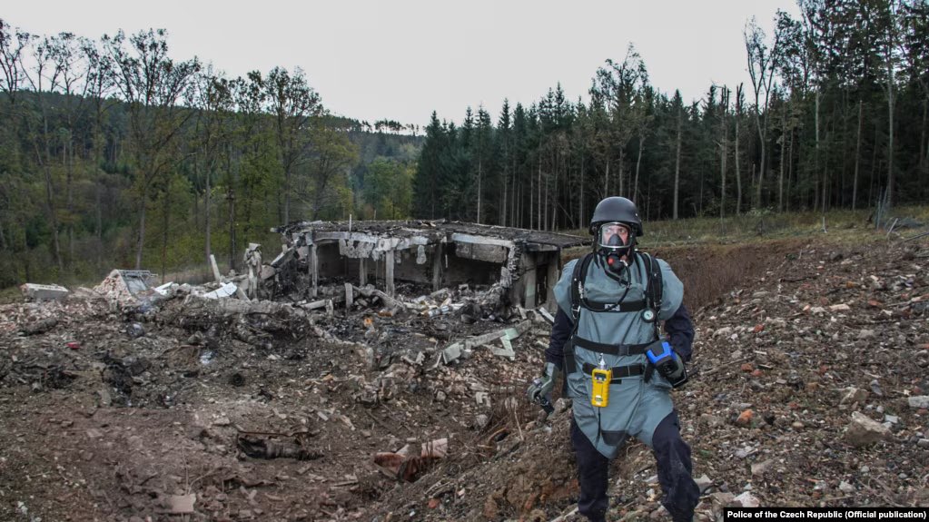 1/The investigation in the Czech Republic confirmed the involvement of the special services of the #RussianFederation in the explosions at the ammunition depots in Vrbetice. Czech investigators found that the main goal of #Russian military intelligence was to disrupt the supply