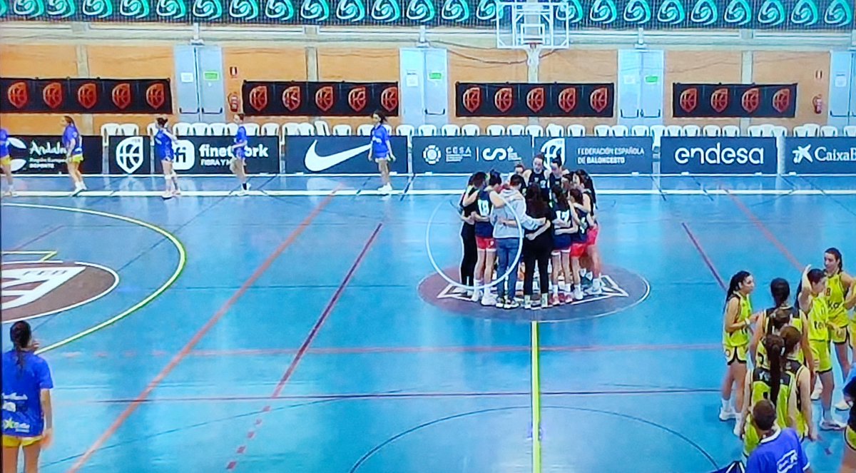 No pudo llegar la 2ª pero, lo disteis todo chicas y estoy orgulloso. El desastre del 3er cuarto nos lastró. Ánimo chicas!!!
Siempre @ADBA87, vamos Ership Adba Sanfer!!!
#FemJunior24
@ColegioSanfer
@FundaviAviles1
@FBPA_asturias
#Asturias #Baloncesto
#laOlaRosa #QGT #Aviles