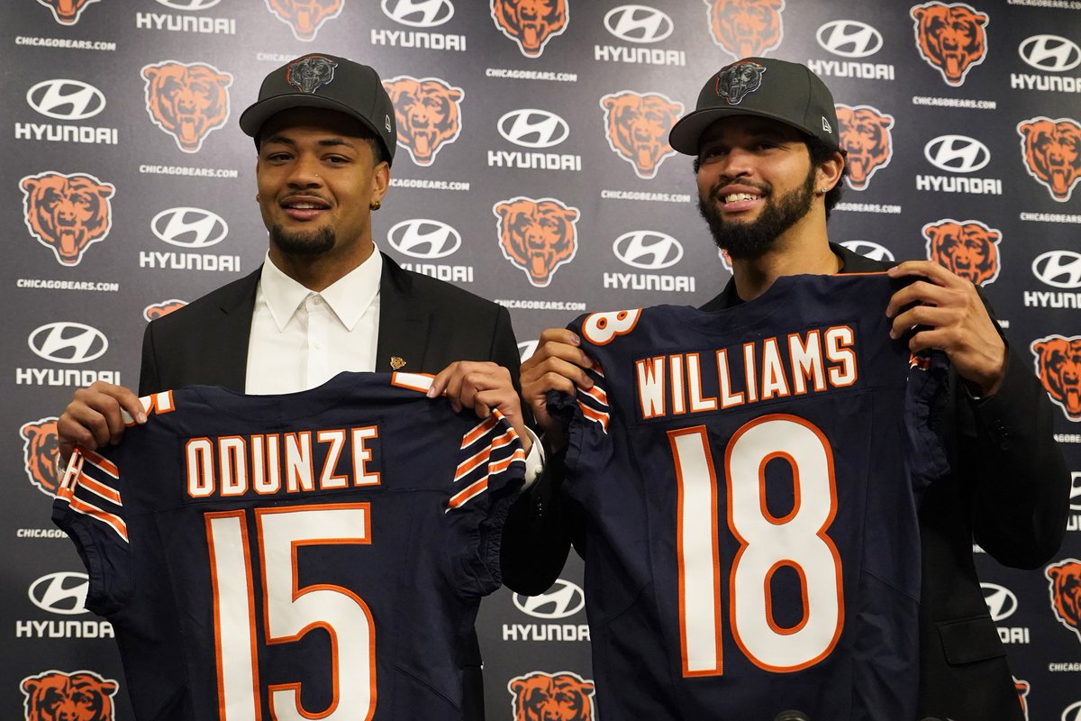 New #Bears quarterback Caleb Williams and receiver Rome Odunze recently made their first appearances on @670TheScore. @dan_bernstein & @leilarahimi listen and react to what they told @ParkinsSpiegel now. 🎧 670thescore.com/listen 💻 twitch.tv/chicago670thes…