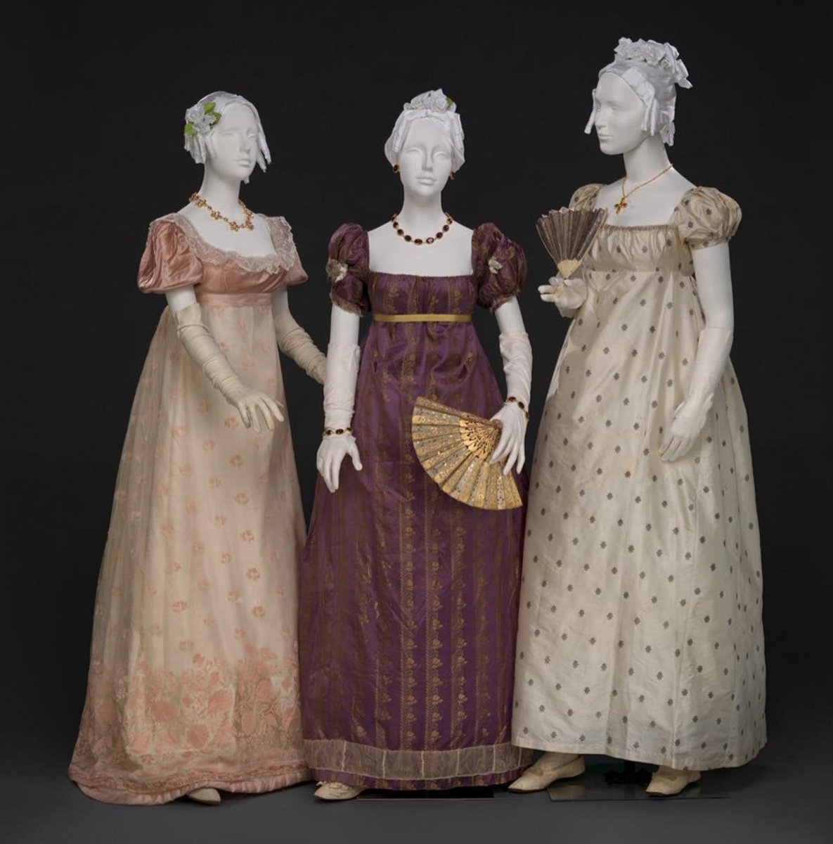 A trio of Regency belles, all in a row. In Pride & Prejudice this might be the Meryton Ball with Lizzy, Jane & Charlotte surveying the aristocrats but the gowns are quite fancy. Maybe it is snooty Caroline Bingley & pals instead. I can almost hear Mrs Bennet shrieking #DARmuseum