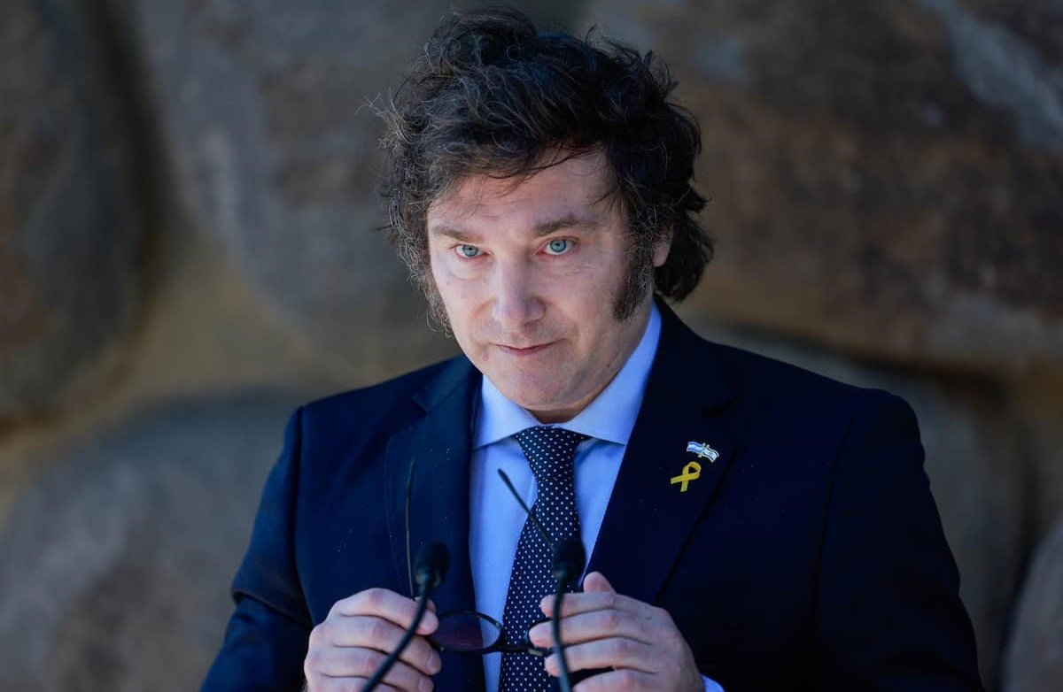 🚨 BREAKING:

Javier Milei just announced that Argentina has achieved a budget surplus for the first time in 16 years.

It's amazing what you can accomplish when you stop making excuses and just start cutting.

Incredibly based!
