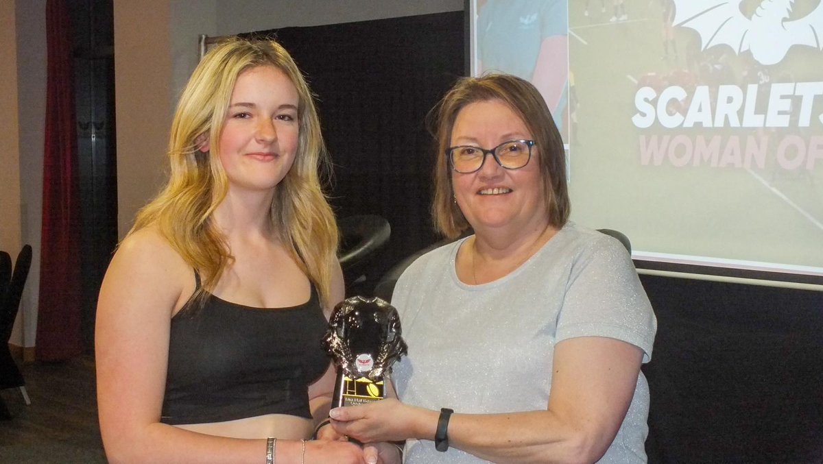 Congratulations to all the winners at the Scarlets U18s awards evening held at Parc y Scarlets last Saturday 🏆 📸 Ciara Taylor Milly Geering Rhiannon Griffin Mia-Haf Bowen Stori🗞: bit.ly/4b1ulqs Llongyfarchiadau mawr i'r holl enillwyr yn ein noson wobrwyo D18.