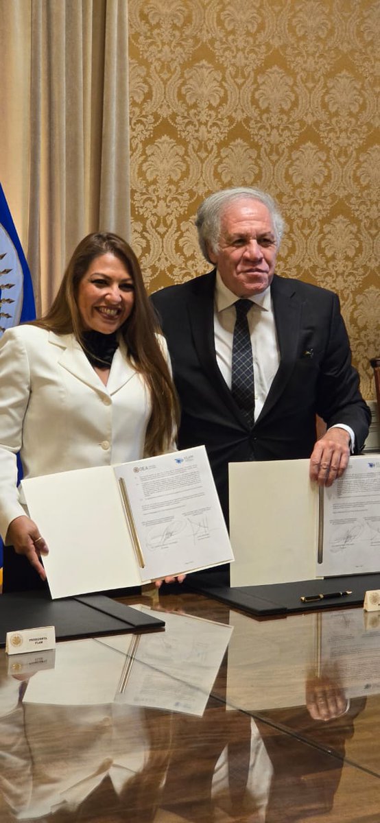 Asociación Costarricense de la Judicatura (@acojudcr) on Twitter photo Este lunes 29/4 nuestra presidenta <a href="/ADRIANAOROCU/">Adriana Orocú</a>, en su condición de presidenta de @FLAM_ASOCIACION firmó un convenio de cooperación con el Secretario General de la <a href="/OEA_oficial/">OEA</a>, <a href="/Almagro_OEA2015/">Luis Almagro</a> para reforzar la independencia judicial en los países de la Región. Este lunes 29/4 nuestra presidenta <a href="/ADRIANAOROCU/">Adriana Orocú</a>, en su condición de presidenta de @FLAM_ASOCIACION firmó un convenio de cooperación con el Secretario General de la <a href="/OEA_oficial/">OEA</a>, <a href="/Almagro_OEA2015/">Luis Almagro</a> para reforzar la independencia judicial en los países de la Región.