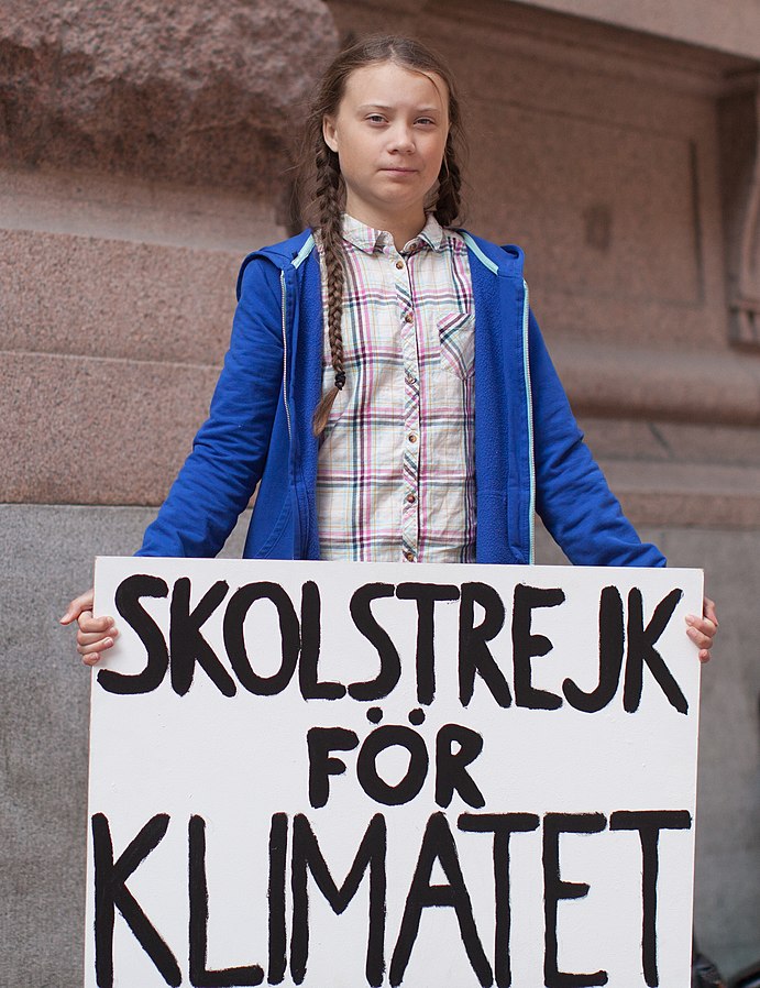 #GigantasEnVerso: Greta Thunberg. El #sciku que @lauramorron dedica hoy a esta activista medioambiental 
'Activismo por
la emergencia climática.
¿Cómo se atreven?'
mujeresconciencia.com/2024/04/29/gre…