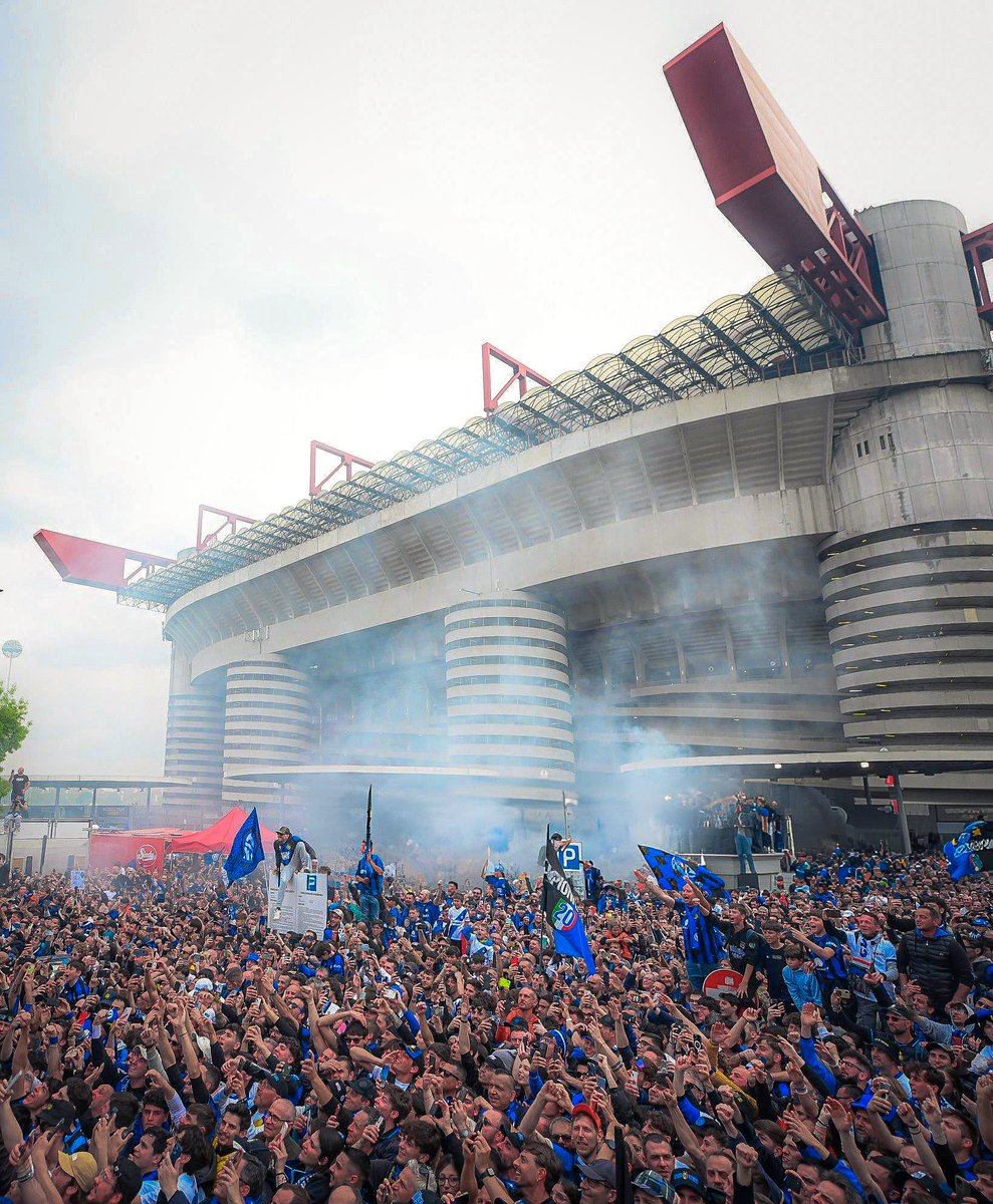 📍San Siro - Milano 🏆⭐⭐⚫🔵