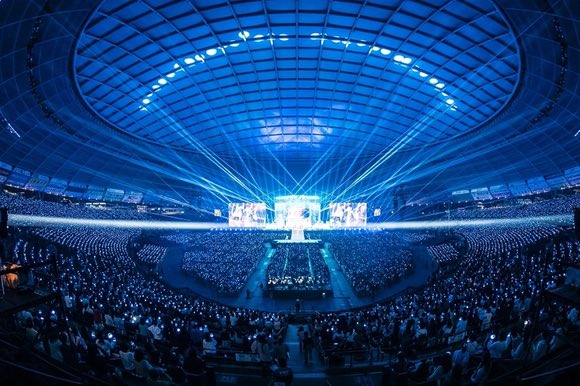 รีพอร์ตแฟนมีตญี่ปุ่นของเด่กหลง - Kyocera dome 2 วัน 90,000 คน - Belluna dome 2 วัน 70,000 คน - โรงภาพยนตร์ 400 แห่งทั่วประเทศ 45,000 คน - ช่องทางออนไลน์มากกว่า 10,000 จอ แฟนมีต 4 วัน เด็กหลงทำเงินไปได้มากกว่า 533,875,000 บาท สถานีถัดไป ลุ้นสเตเดียมทัวร์ได้เลยค่ะ🥰