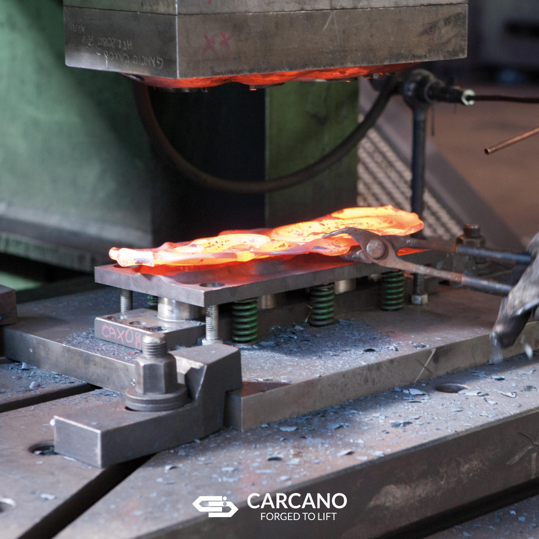 One of Carcano’s main production processes is hot pressing.

Thanks to more than fifty years experience, the #forging process has become the flagship with which #Carcano promotes the real #madeinitaly hroughout the world.

#liftingequipment #liftingsling #heavyequipment #forgery