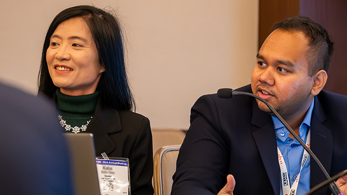 📅 💸Calling all grad students! Submit your idea for #AppliedResearch to improve civil aviation by May 15. Each awardee receives a panel of expert advisors, a $12,000 stipend, the opp to present at the 2026 #TRBAM + publish in #TRRjournal ow.ly/VIUW50RmlJP