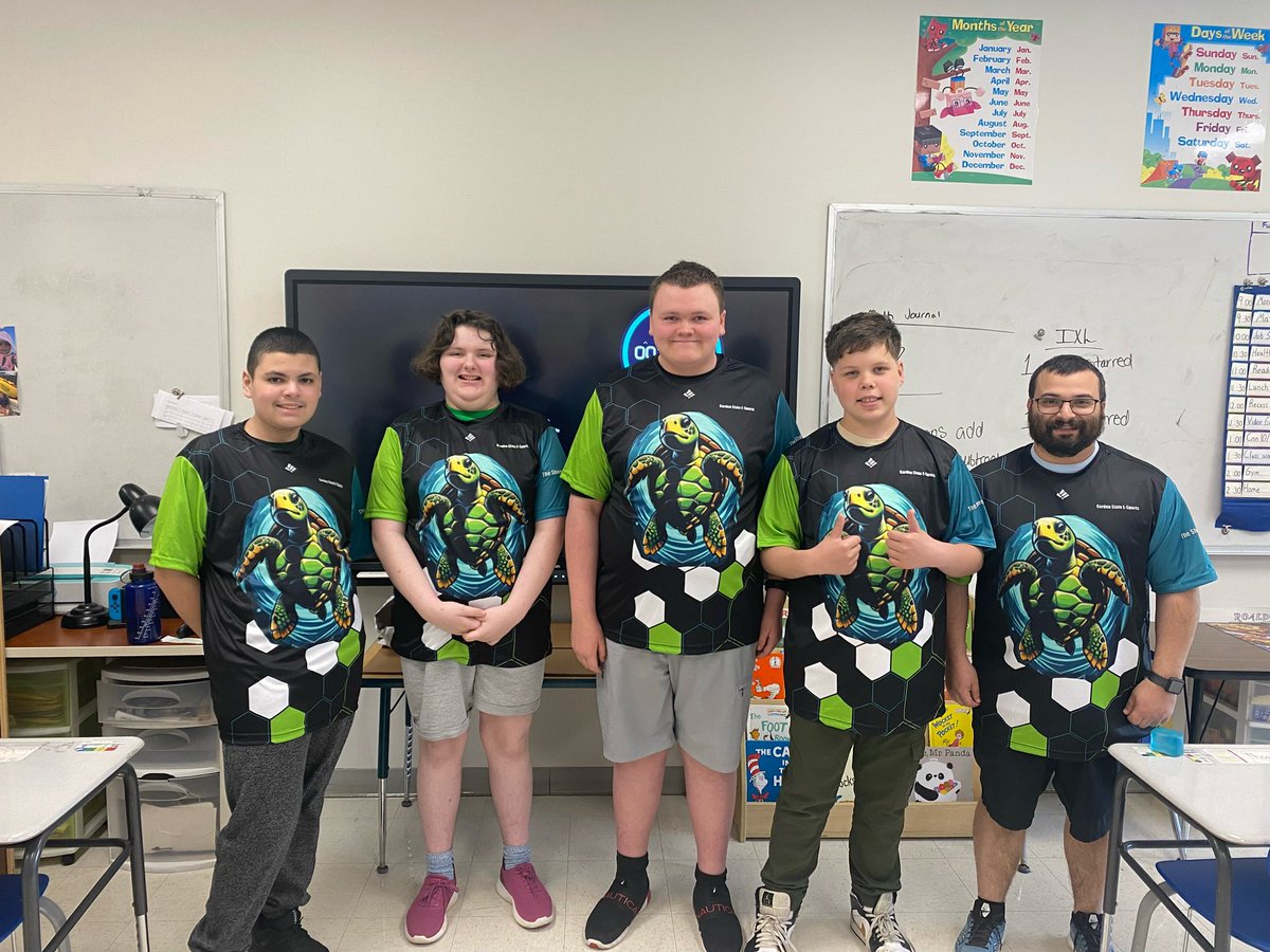 Our E-Sports Team with Coach Anthony!!! @DrGeorge_MU @DrGrayMorales